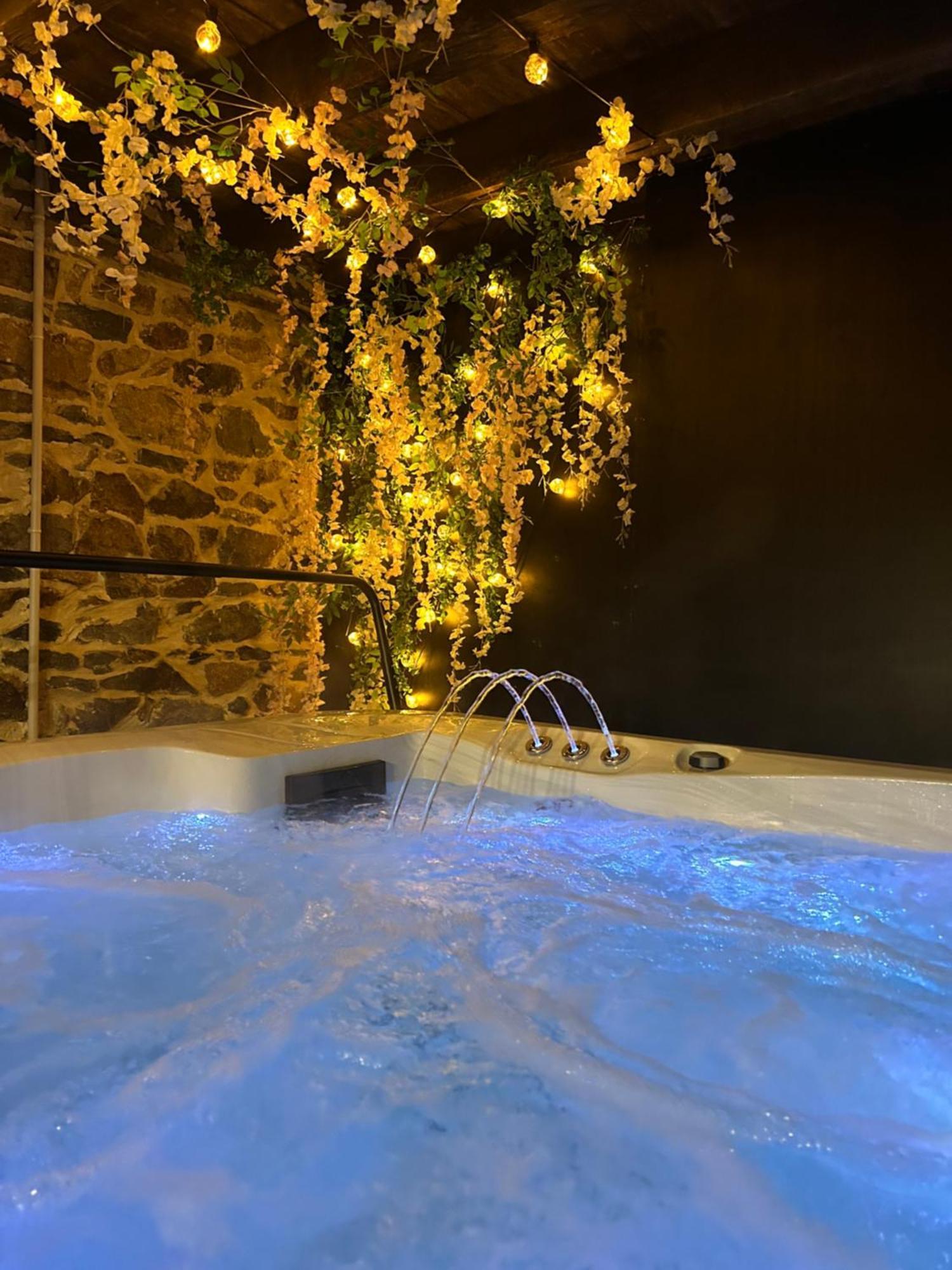 Chambre A La Ferme Torcé エクステリア 写真